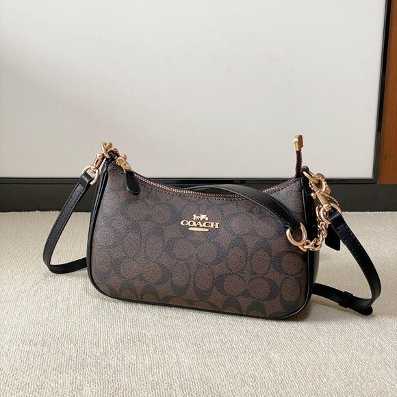 NWT Coach Outlet Teri Hobo Bag In Signature Canvas - Picture 7 of 9